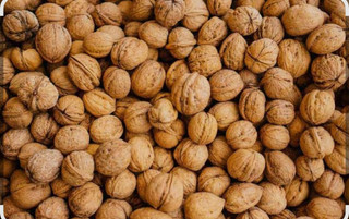 گردو کاغذی دهقان بسته ۱ کیلویی
